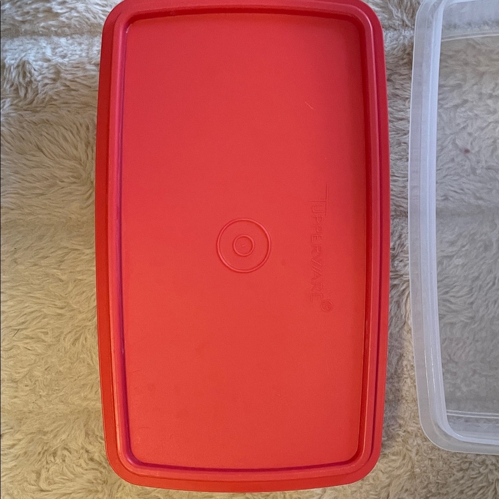 Set of 2 Tupperware Deli Containers with Red Seals - Picture 4 of 5